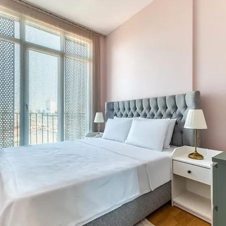 Appartamento W Balcony 5 Min To Metrobus Golden Horn *