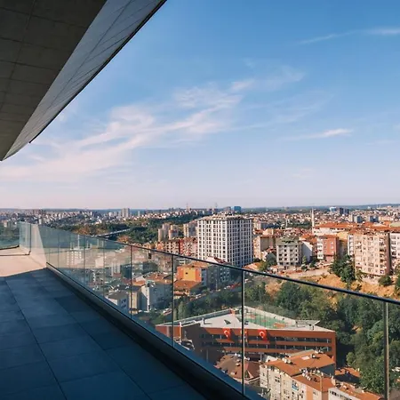 W Balcony 5 Min To Metrobus Golden Horn